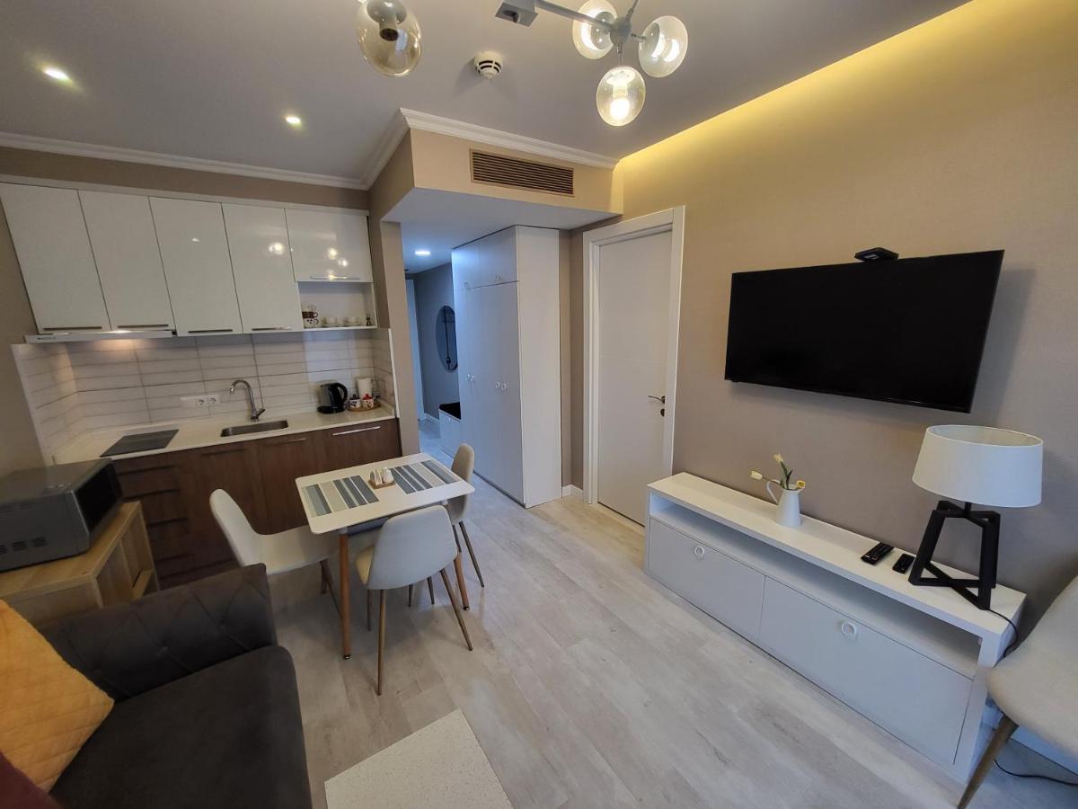 Holiday Apartments Batumi Exterior photo